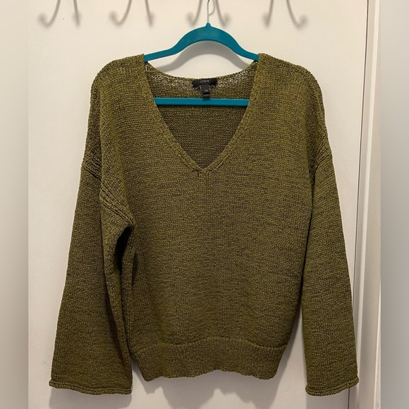 Jcrew sweater. J.Crew army green cotton v neck sweater. Jcrew green sweater. XXL - Picture 4 of 7